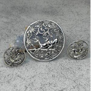 Vintage oversize deer brooch and clip on earring set silvertone forest Sarah Cov